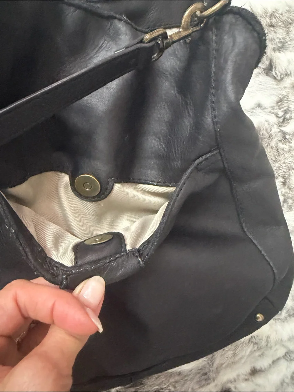 Black Genuine Leather Hobo Bag - Classic Everyday Shoulder Bag
